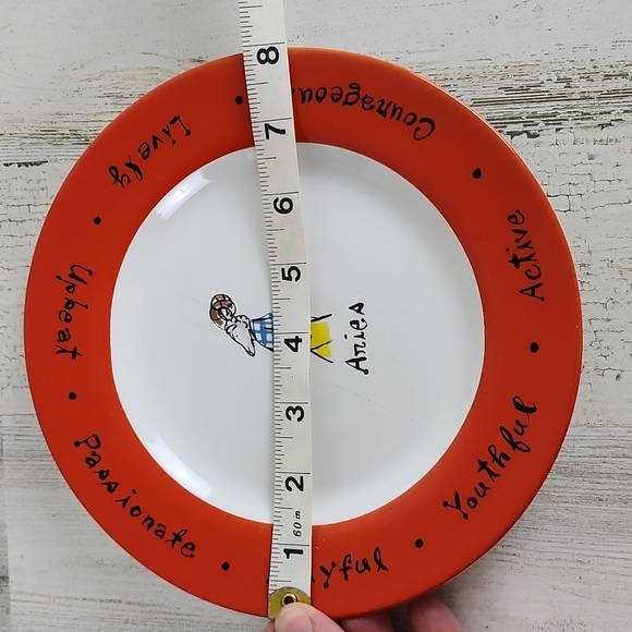 Pottery Barn What's Your Sign? Horoscope ARIES 8" red plate - Picture 4 of 4